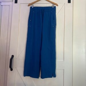 Women’s Easy Stretch wide leg scrubs pant Size M, petite